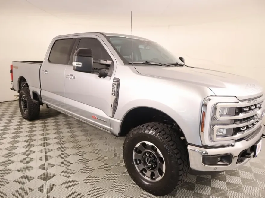 2024 Ford F-250 Lariat photo 1