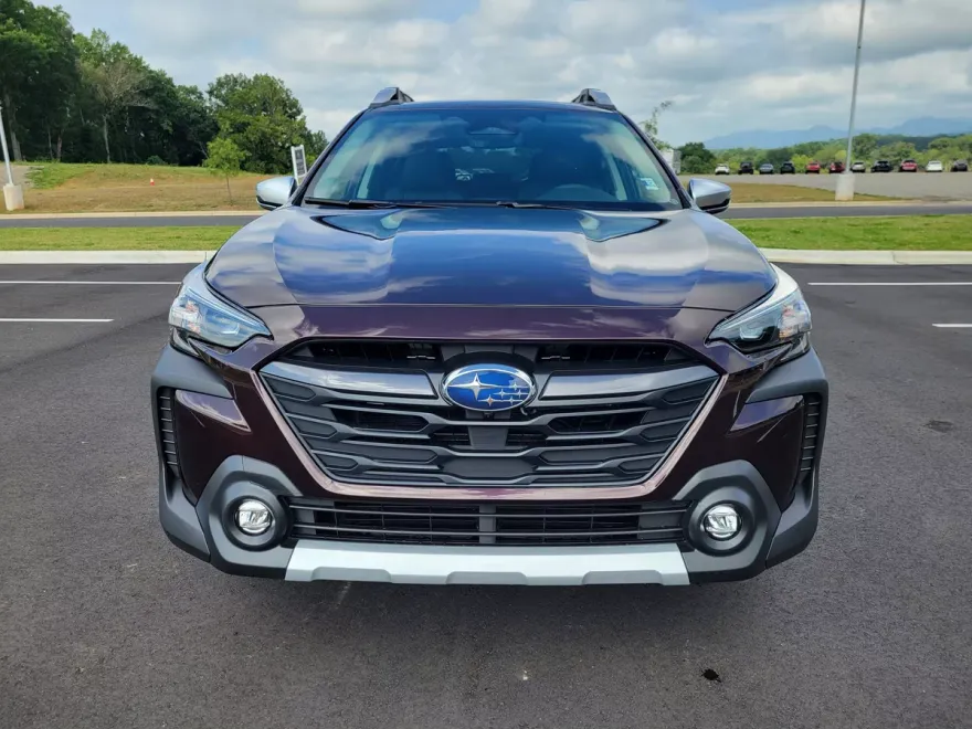 2025 Subaru Outback Touring XT photo 1