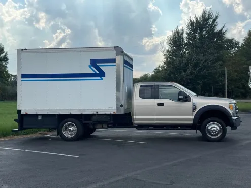 2017 Ford F-450 photo 4