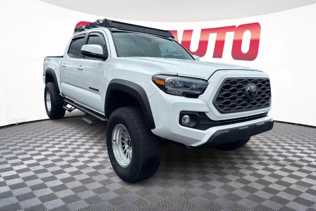 2022 Toyota Tacoma TRD Off-Road photo 1