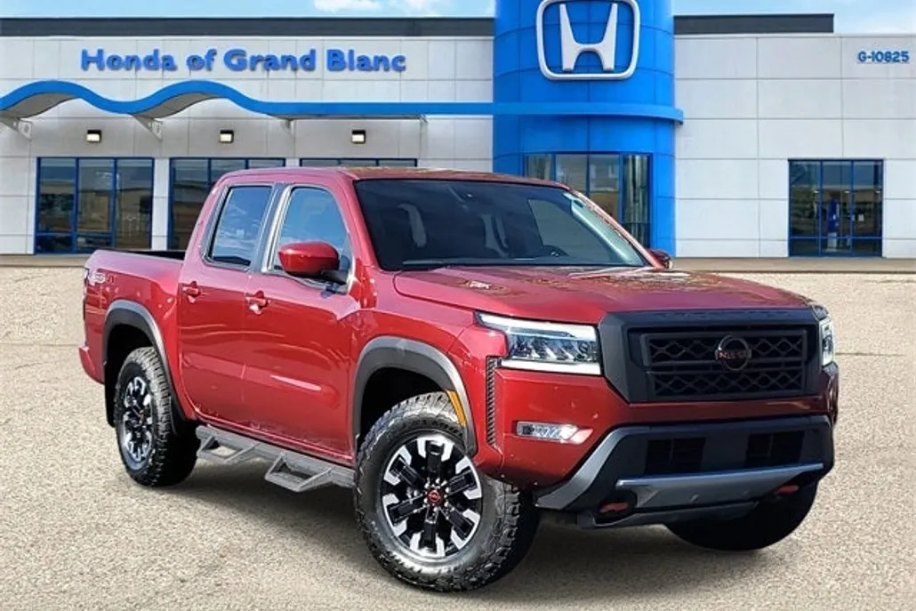 2022 Nissan Frontier PRO-4X photo 1