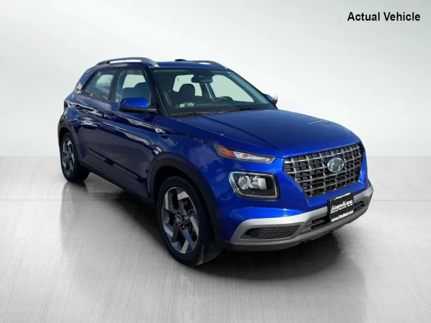 2023 Hyundai Venue SEL photo 1