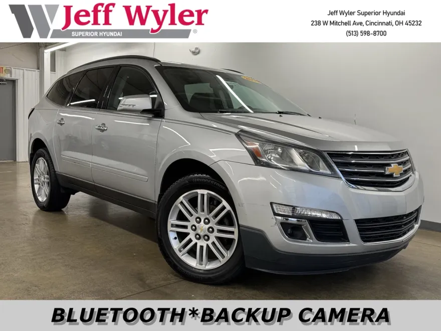 2015 Chevrolet Traverse 1LT photo 1