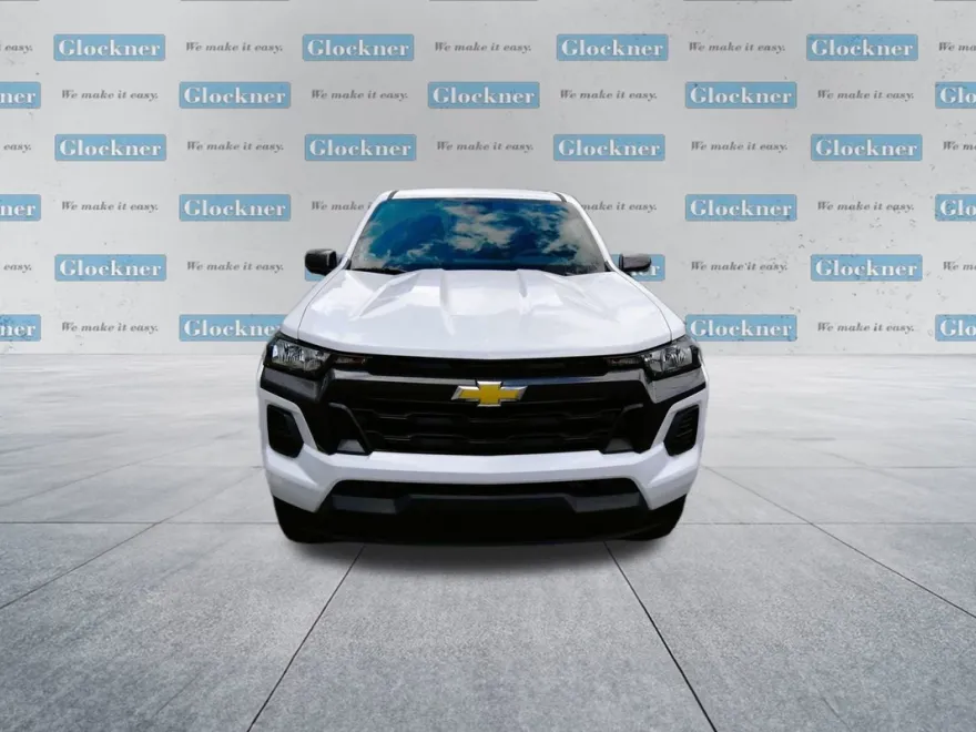 2025 Chevrolet Colorado Work Truck LT photo 1