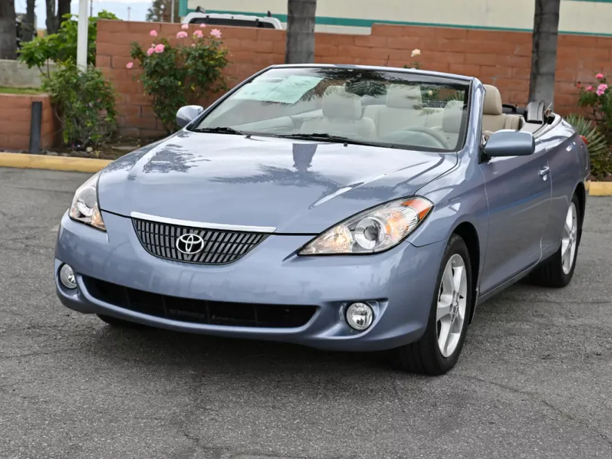 2008 Toyota Camry Solara SLE photo 1