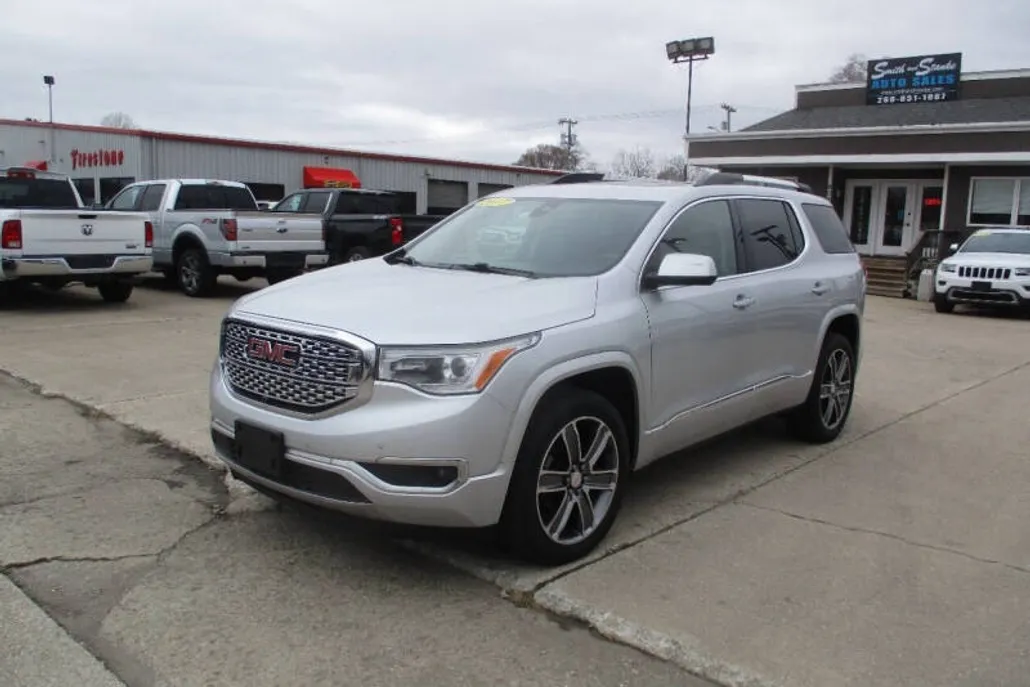 2017 Gmc Acadia Denali photo 1