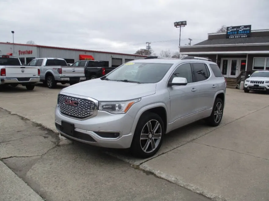 2017 Gmc Acadia Denali photo 1