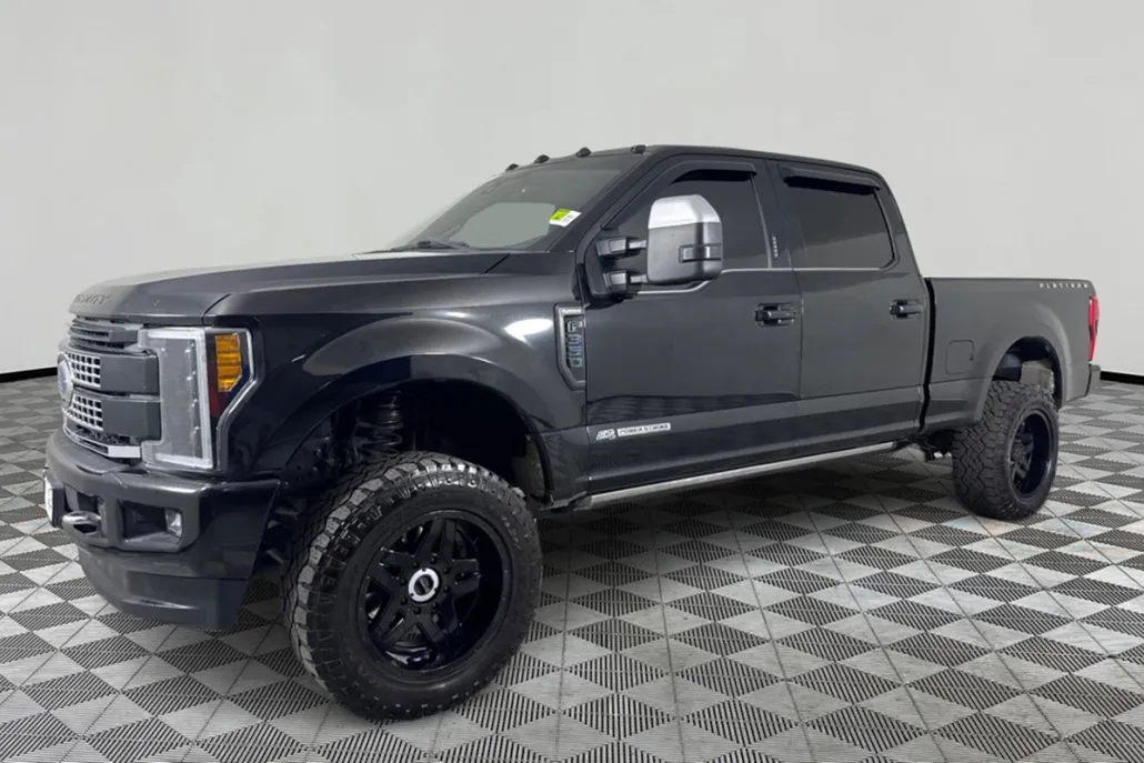 2018 Ford F-350 Platinum photo 1