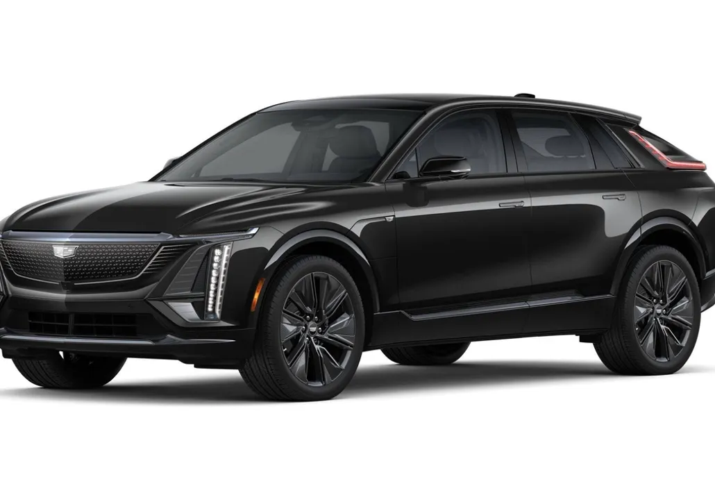 2025 Cadillac Lyriq Sport photo 1