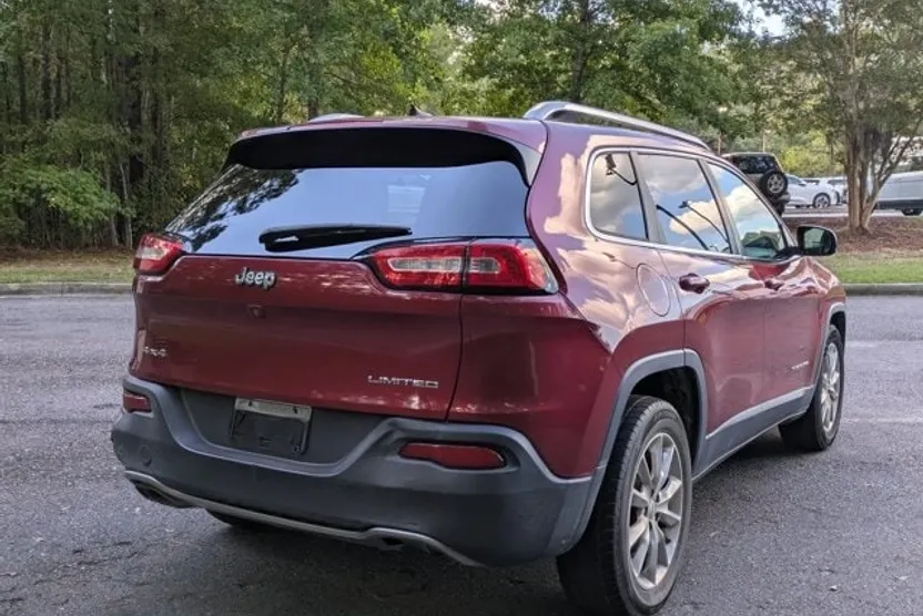 2015 Jeep Cherokee Limited Sport photo 1