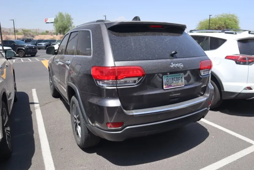 2017 Jeep Grand Cherokee Limited photo 1