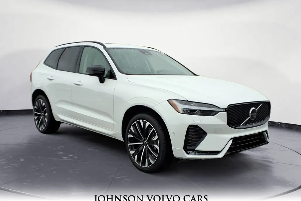 2026 Volvo XC60 B5 photo 1
