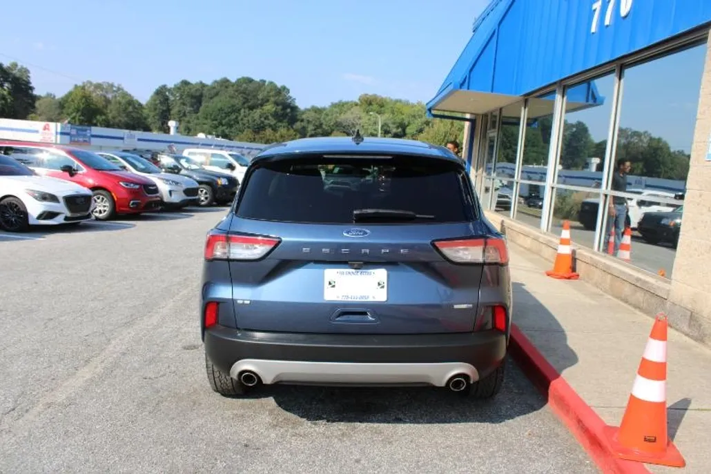 2020 Ford Escape SE photo 1