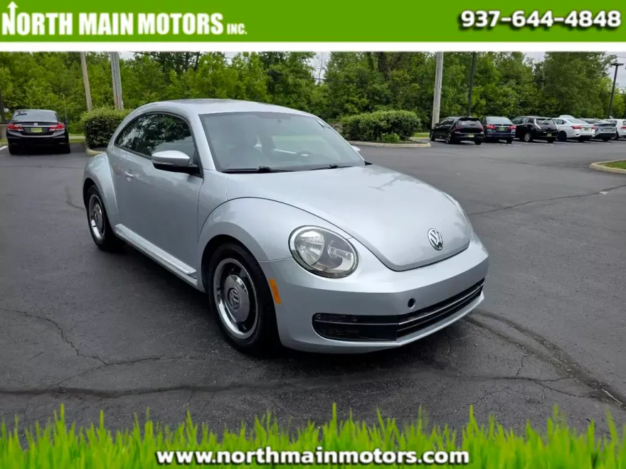 2013 Volkswagen Beetle 2.5L photo 1