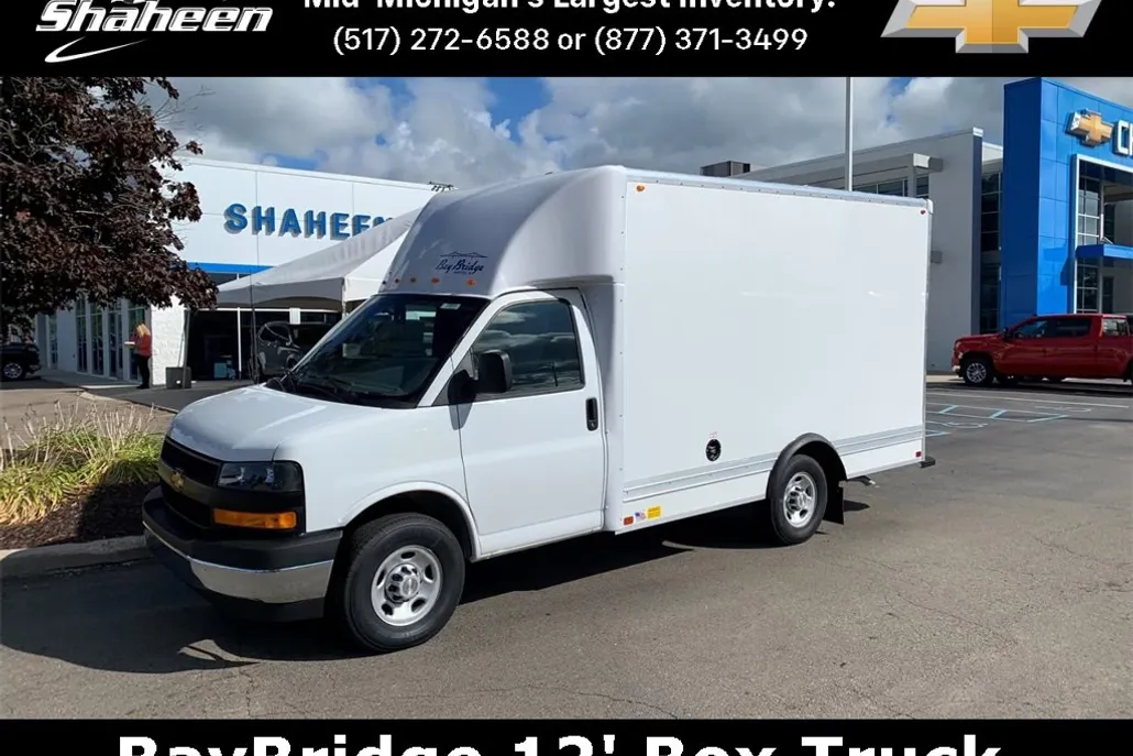 2025 Chevrolet Express 3500 Cutaway Van photo 1