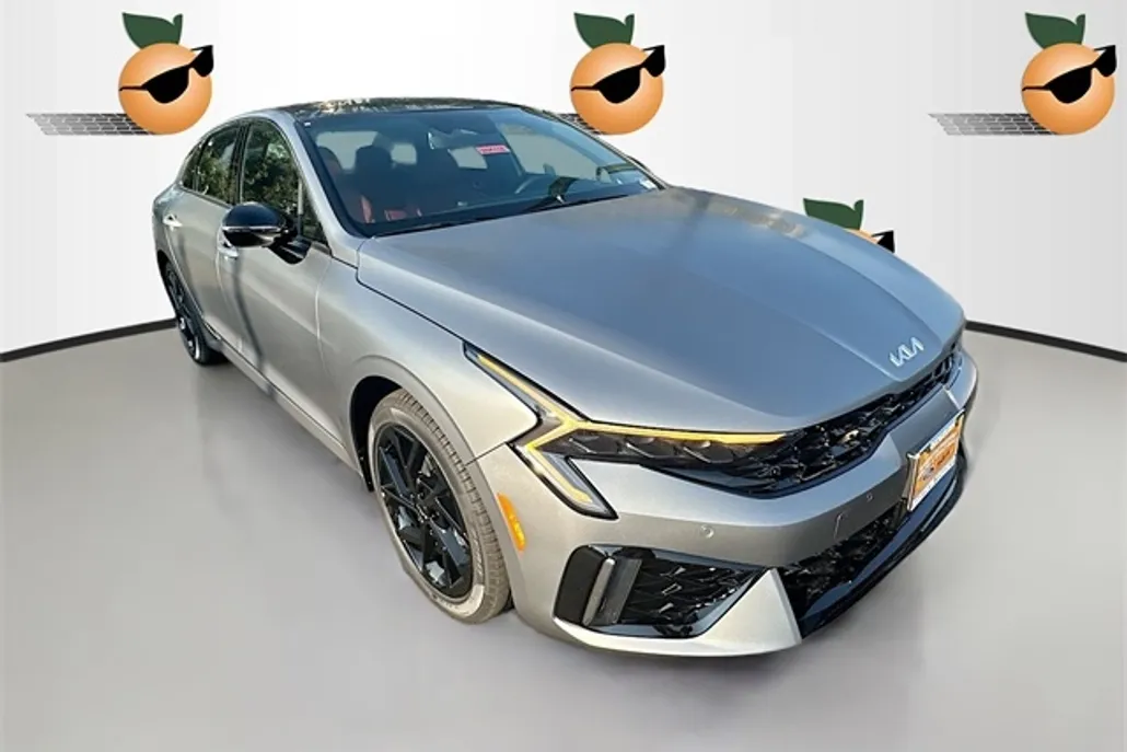 2026 Kia K5 GT-Line photo 1