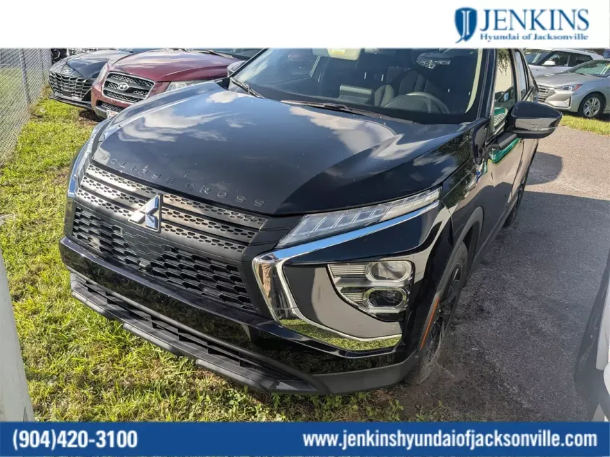 2023 Mitsubishi Eclipse Cross LE Ralliart photo 1
