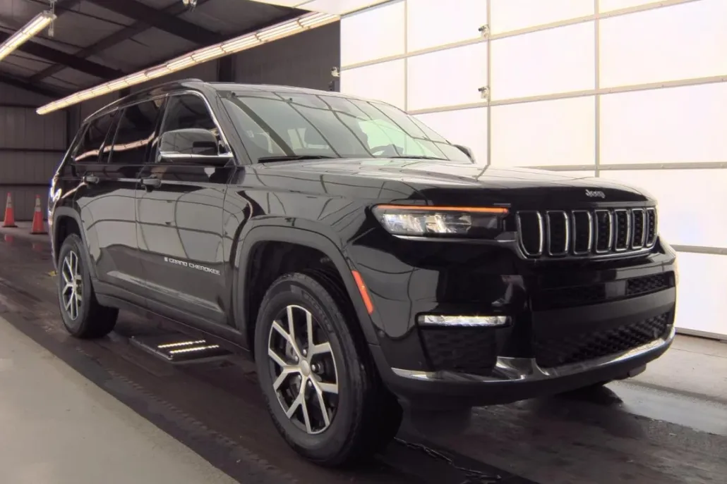 2024 Jeep Grand Cherokee Limited photo 1
