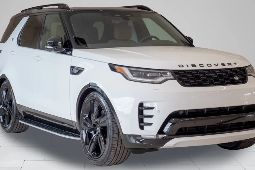 2025 Land Rover Discovery SE photo 1