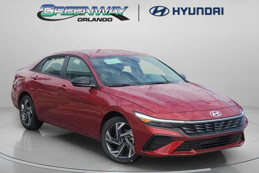 2025 Hyundai Elantra SEL Sport photo 1