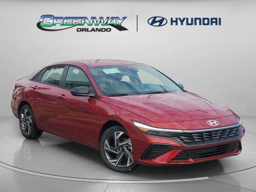 2025 Hyundai Elantra SEL Sport photo 1