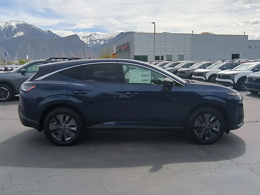 2025 Nissan Murano SL photo 1
