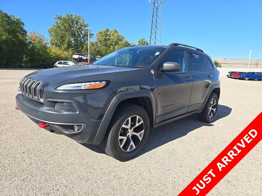 2017 Jeep Cherokee Trailhawk photo 1