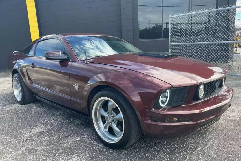 2009 Ford Mustang GT Premium photo 1