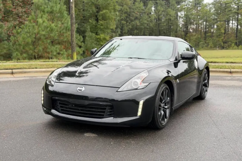2018 Nissan 370Z Sport photo 1