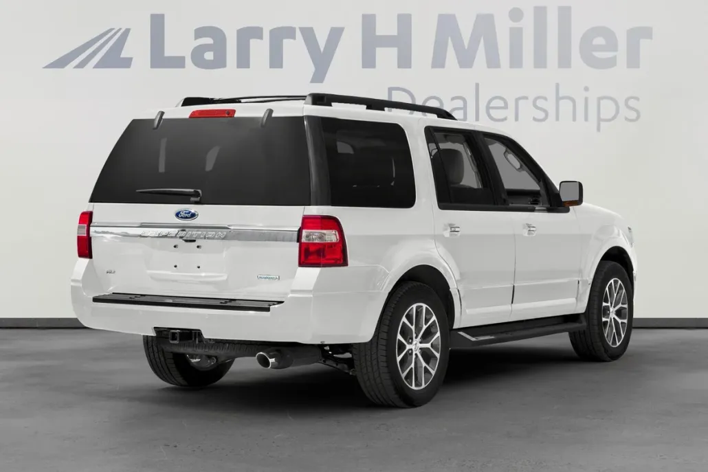 2015 Ford Expedition XLT photo 1