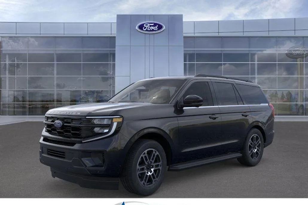 2025 Ford Expedition photo 1