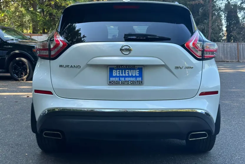 2017 Nissan Murano SV photo 1