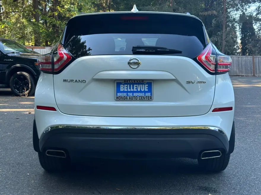2017 Nissan Murano SV photo 1