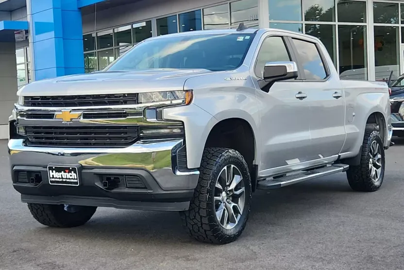 2020 Chevrolet Silverado 1500 LT photo 1