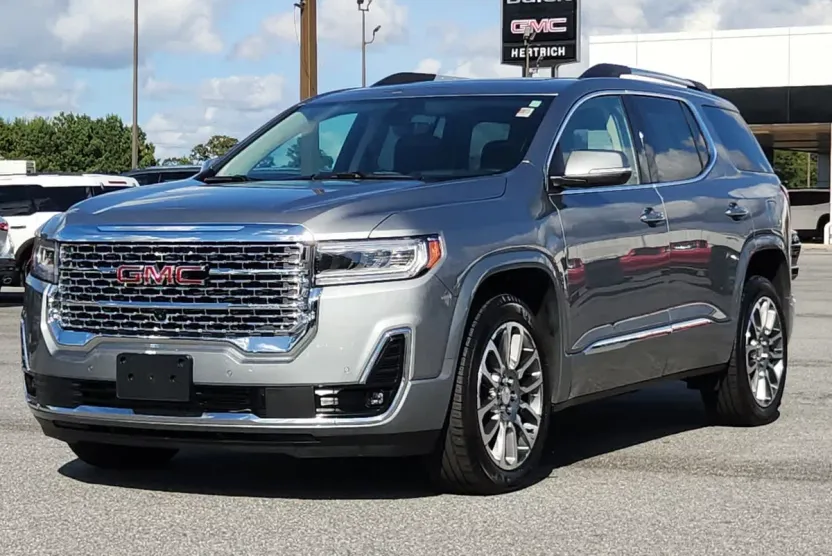 2023 Gmc Acadia Denali photo 1