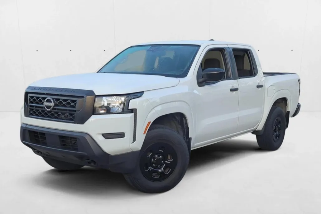 2022 Nissan Frontier S Crew Cab photo 1