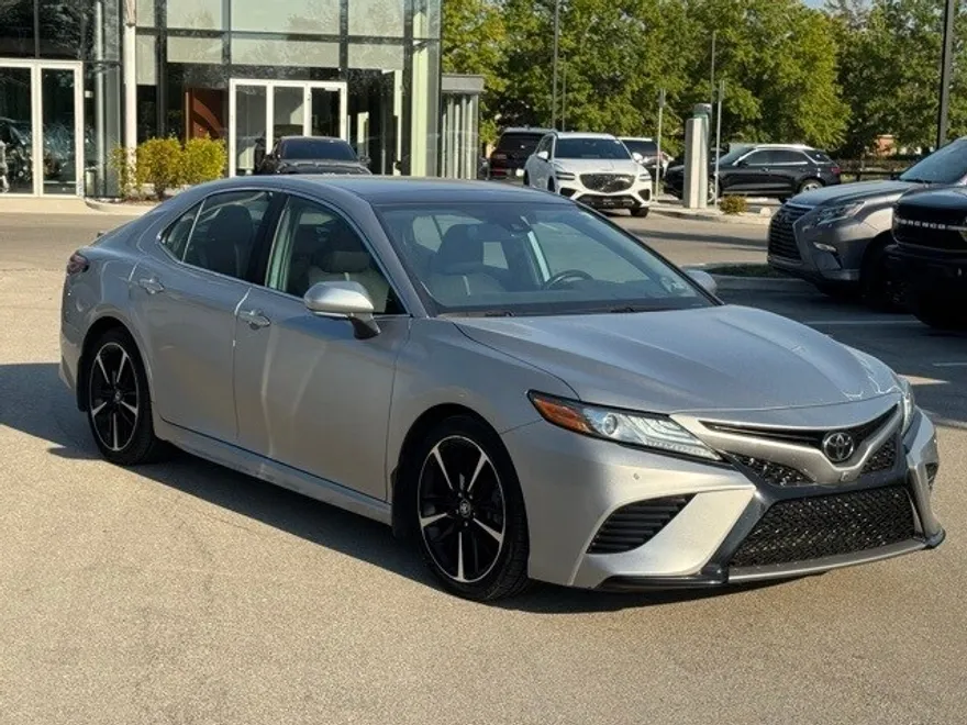 2019 Toyota Camry XSE photo 1
