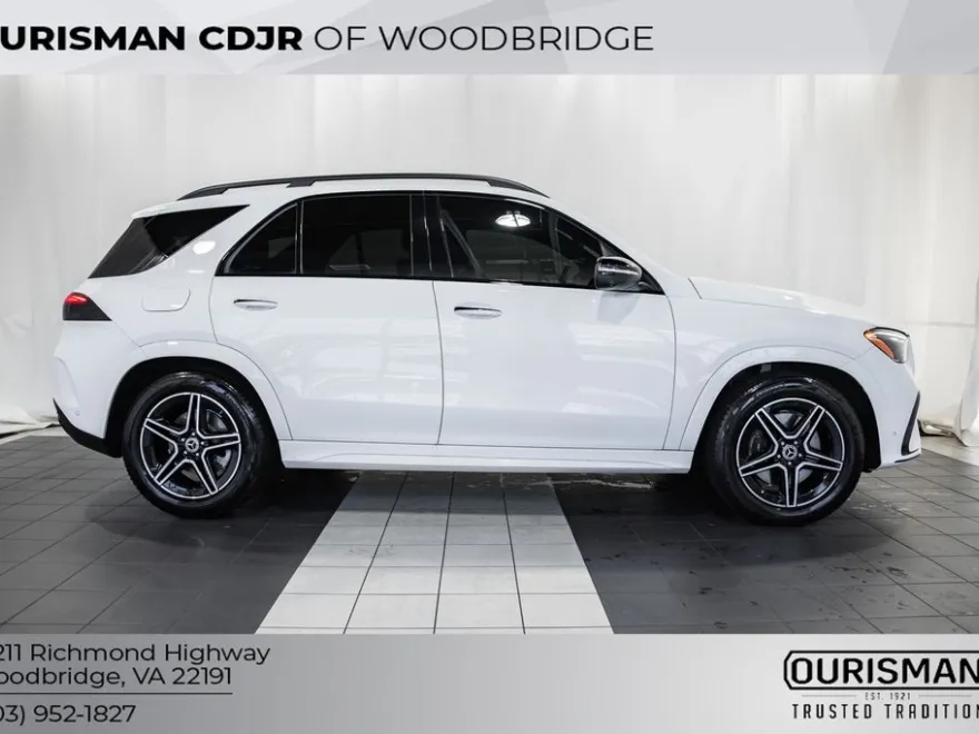 2024 Mercedes Benz GLE 450 photo 1