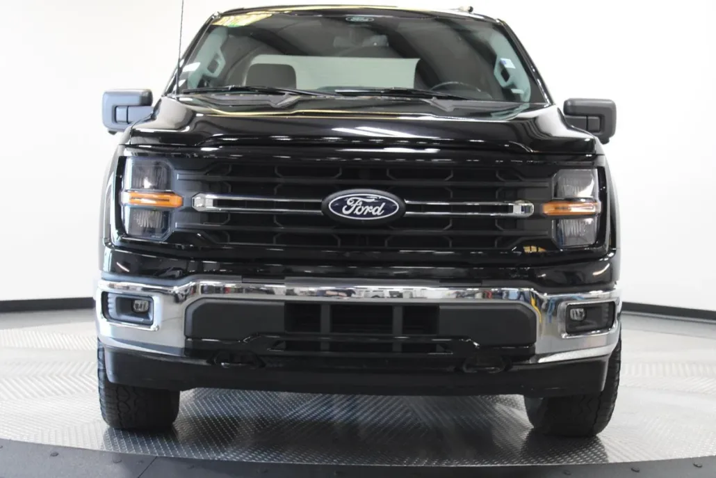 2024 Ford F-150 XLT photo 1