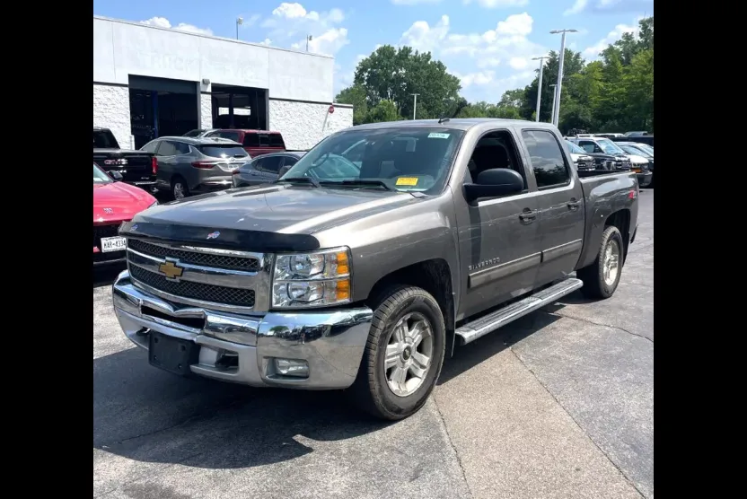 2013 Chevrolet Silverado 1500 LT photo 1