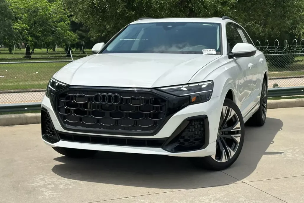 2025 Audi Q8 line Premium Plus photo 1