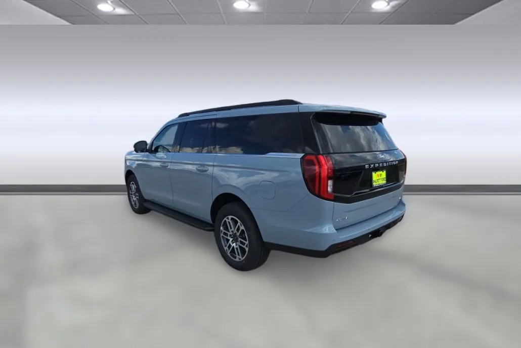 2025 Ford Expedition MAX photo 1