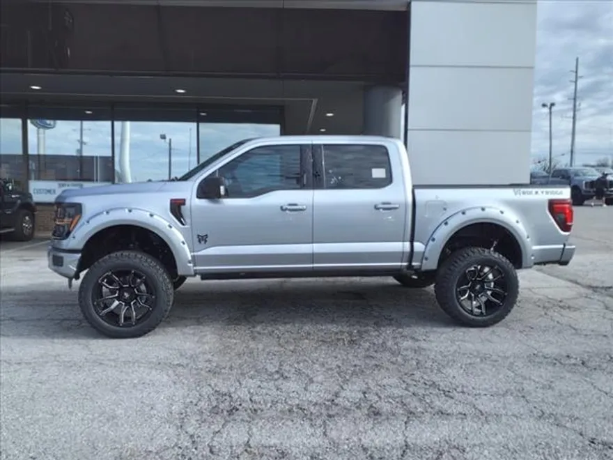 2024 Ford F-150 XLT photo 1