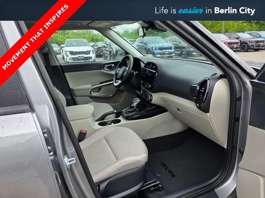 2025 Kia Soul EX photo 1