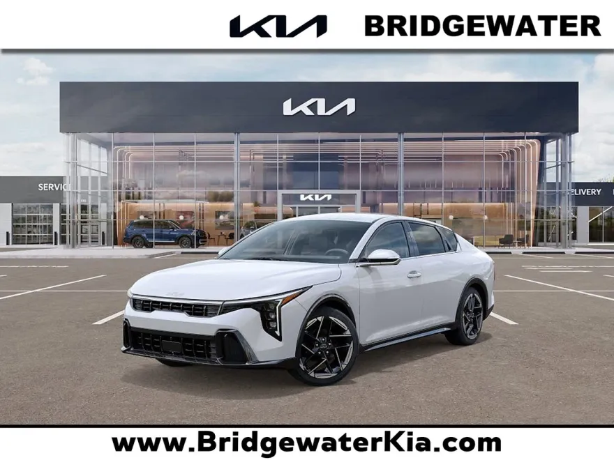 2025 Kia K4 GT-Line photo 1