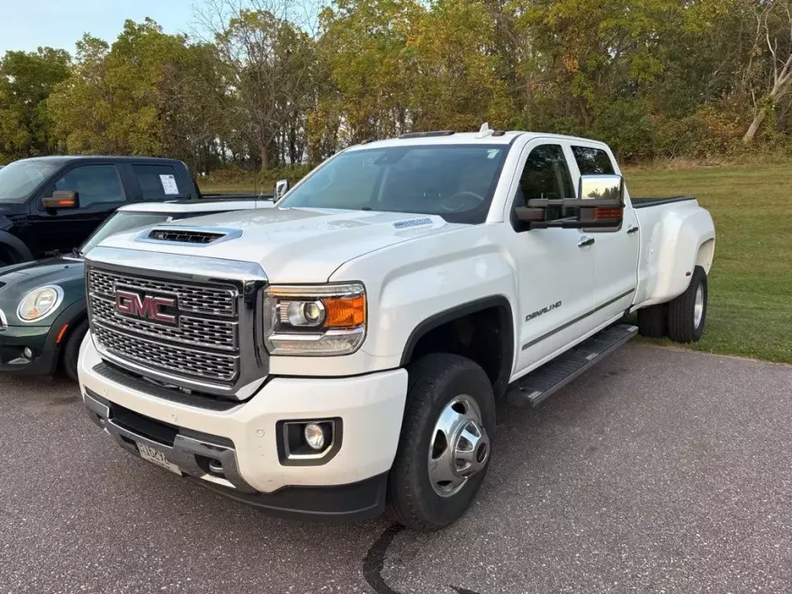 2019 Gmc Sierra HD Denali photo 1