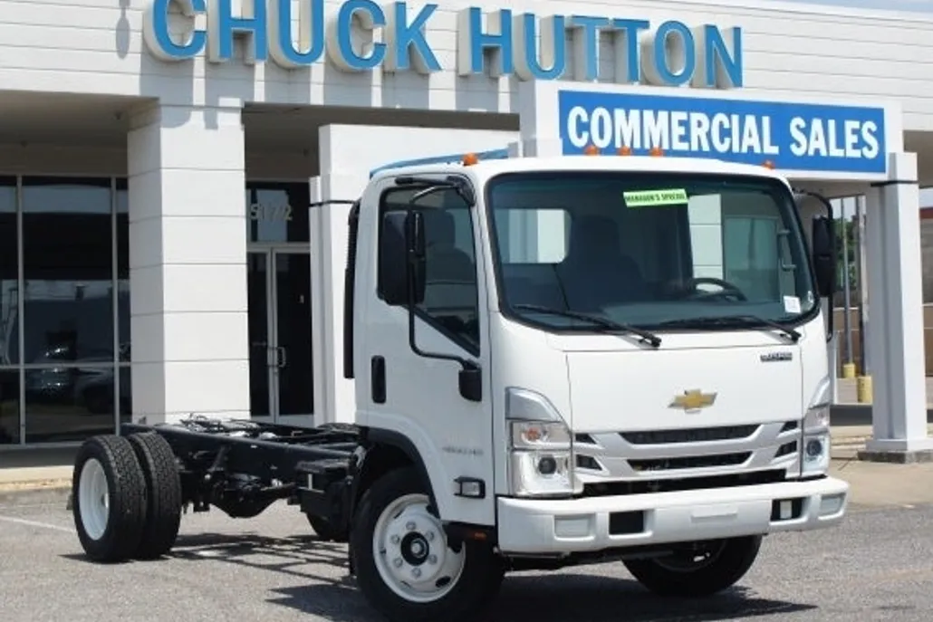 2024 Chevrolet Silverado 4500HD photo 1
