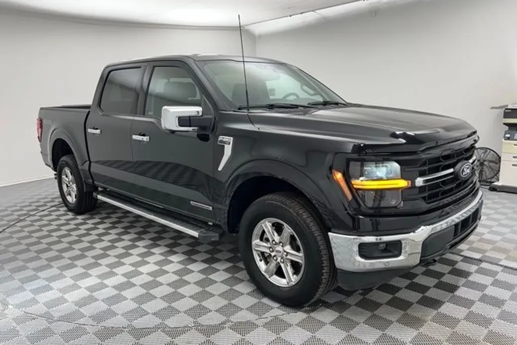 2024 Ford F-150 XLT photo 1