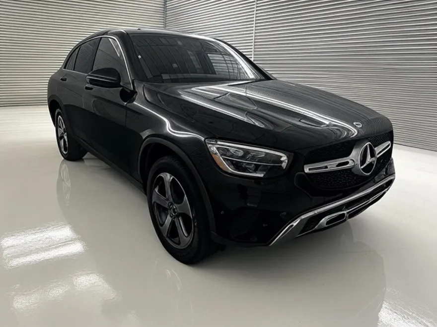 2022 Mercedes Benz GLC 300 4MATIC Coupe photo 1