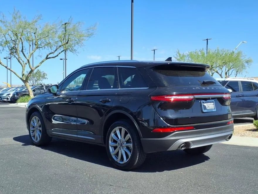 2022 Lincoln Corsair Standard photo 1